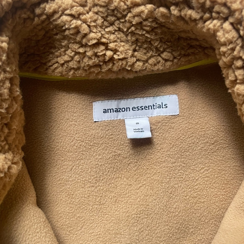 Amazon Essentials Women’s Sherpa Jacket in Brown and Yellow - Picture 3 of 4